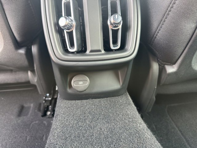 Used 2022 Polestar Polestar 2 w/ Performance Package image 12