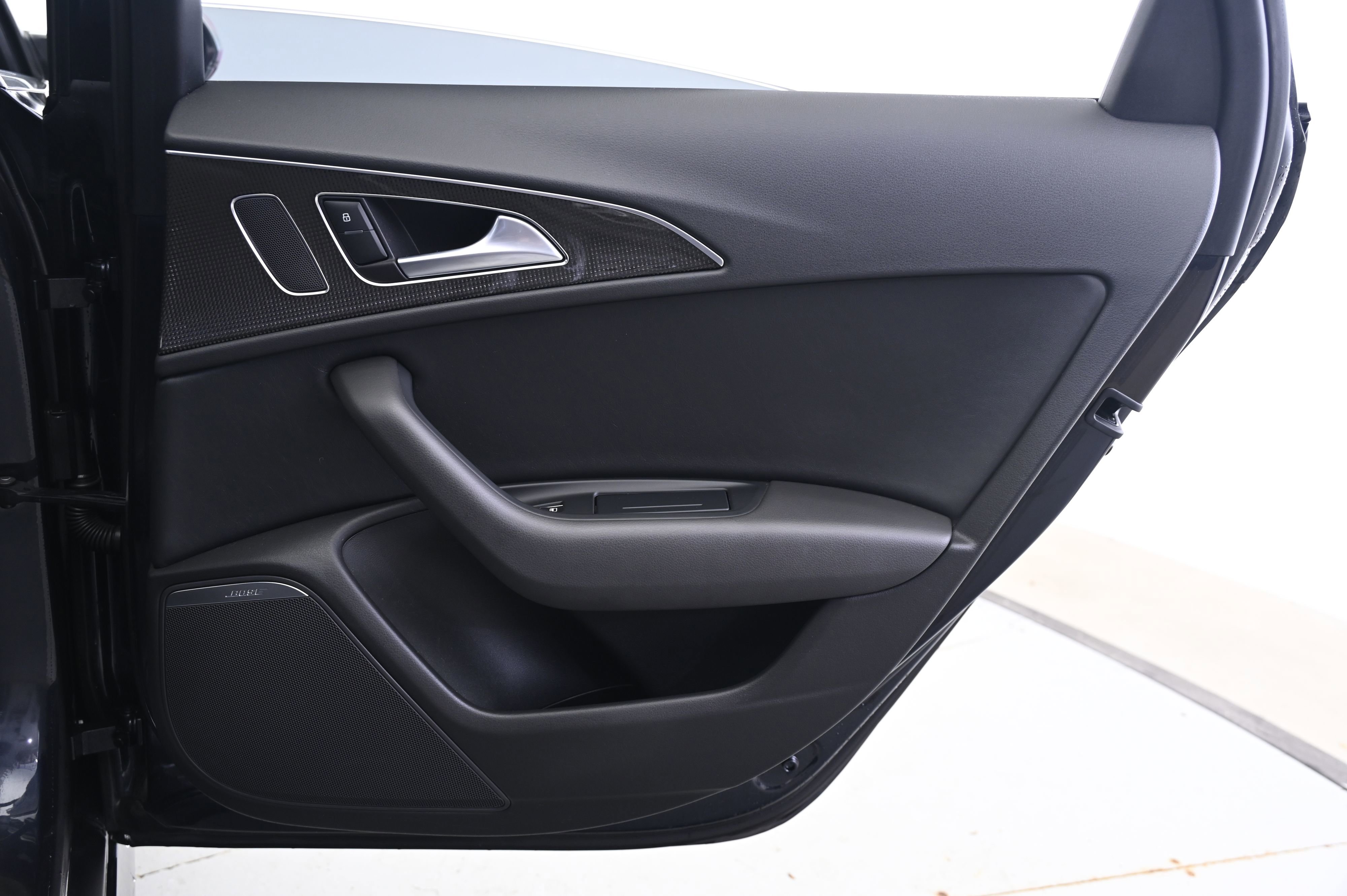 Used 2013 Audi S6 Prestige image 16