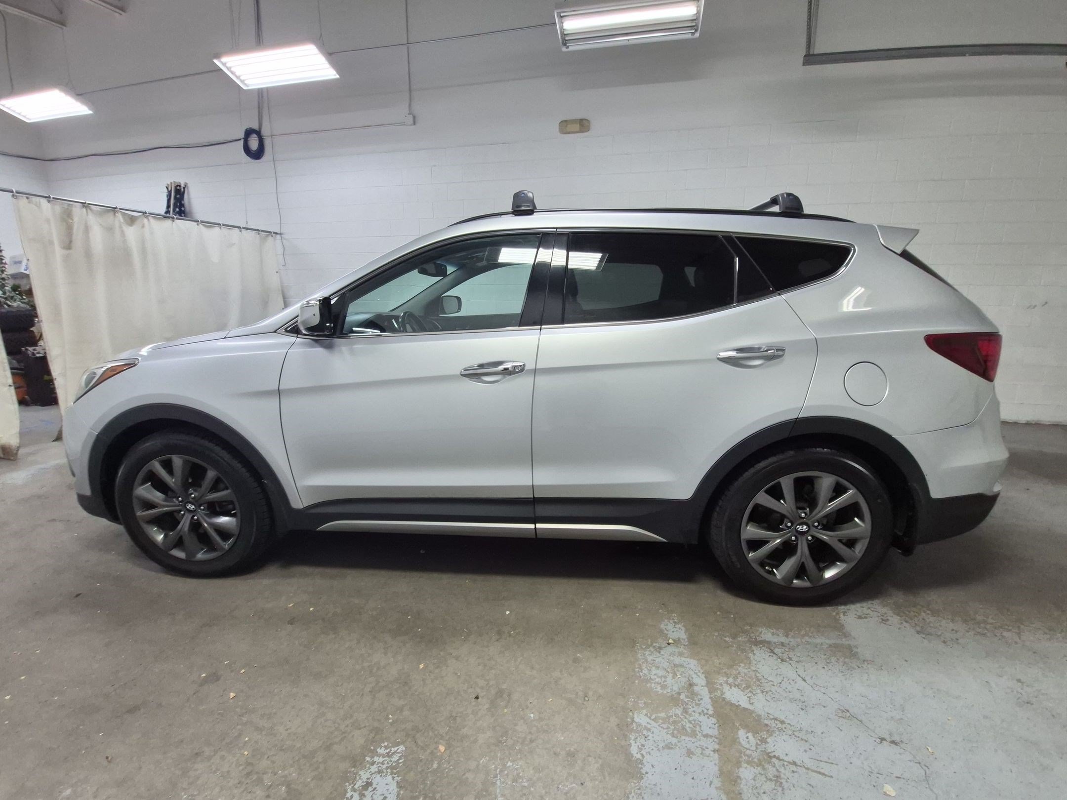 Used 2017 Hyundai Santa Fe Sport w/ Cargo Package FWD image 10