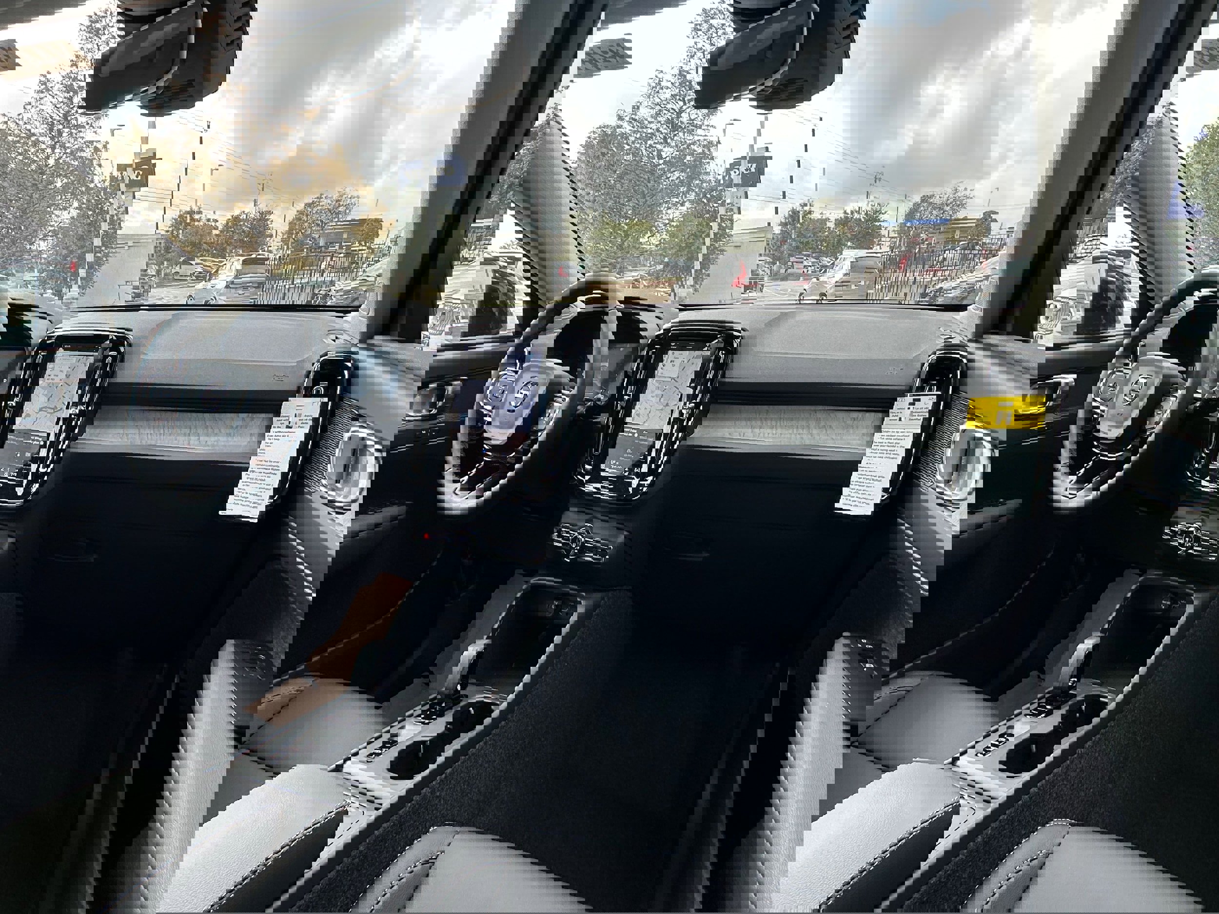 New 2026 Volvo XC40 B5 Core image 10