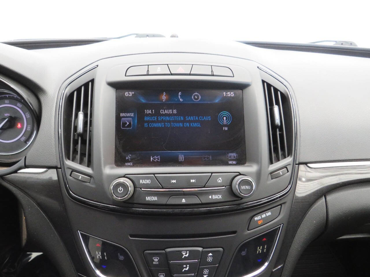 Used 2014 Buick Regal image 19