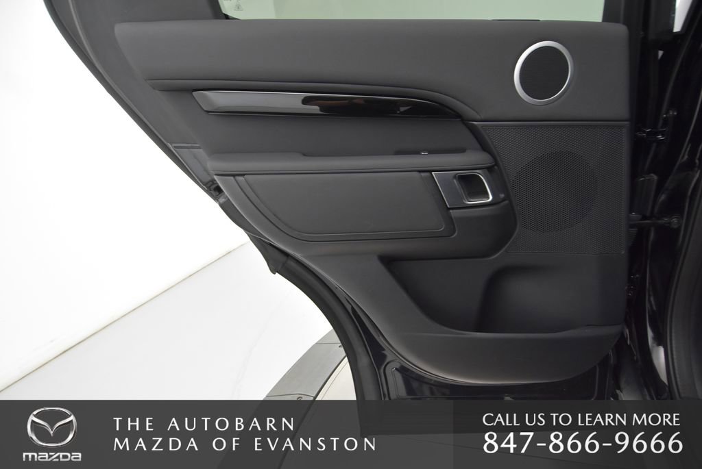 Used 2020 Land Rover Discovery SE AWD/4WD image 34