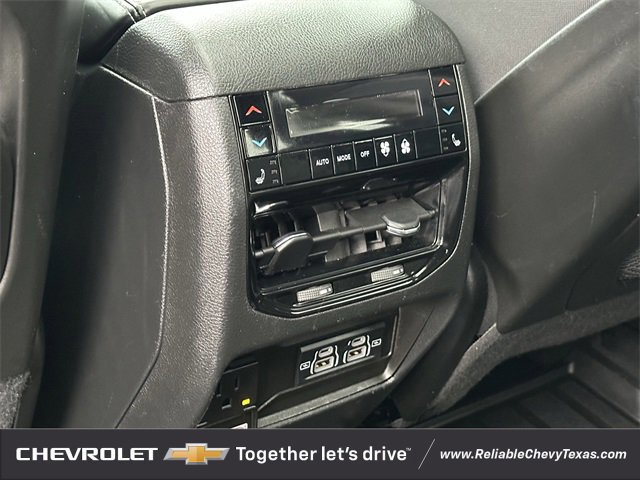 Used 2023 Jeep Grand Cherokee L Overland w/ Advanced Protech Group III image 32