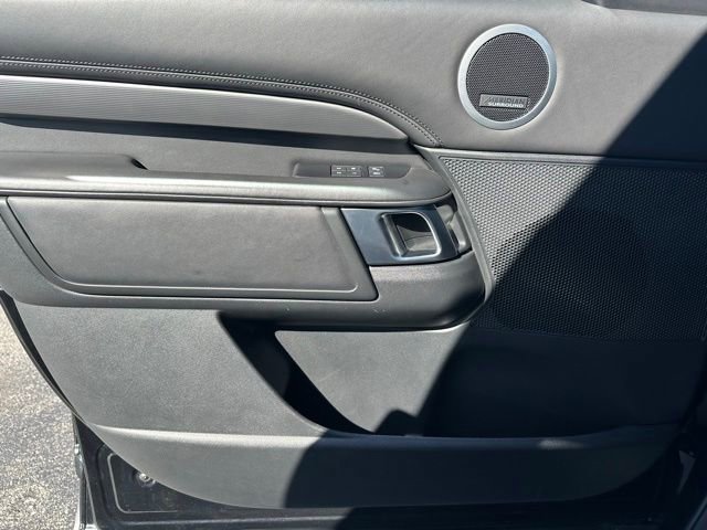Used 2019 Land Rover Discovery HSE Luxury AWD/4WD image 25