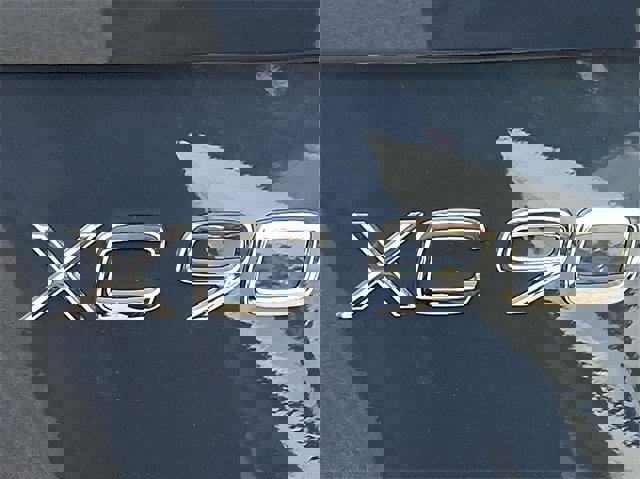 New 2026 Volvo XC90 B6 Plus w/ Protection Package Premier image 7