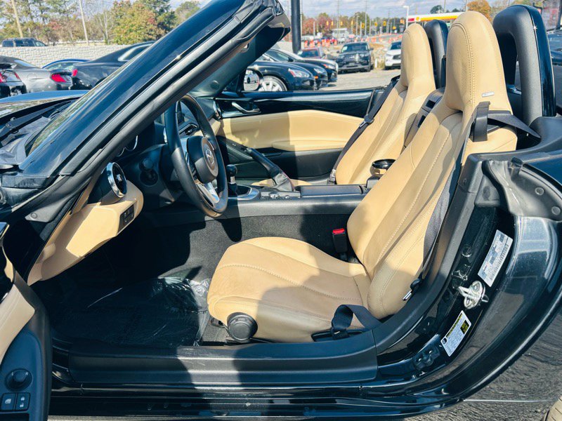 Used 2016 MAZDA MX-5 Miata Grand Touring image 18