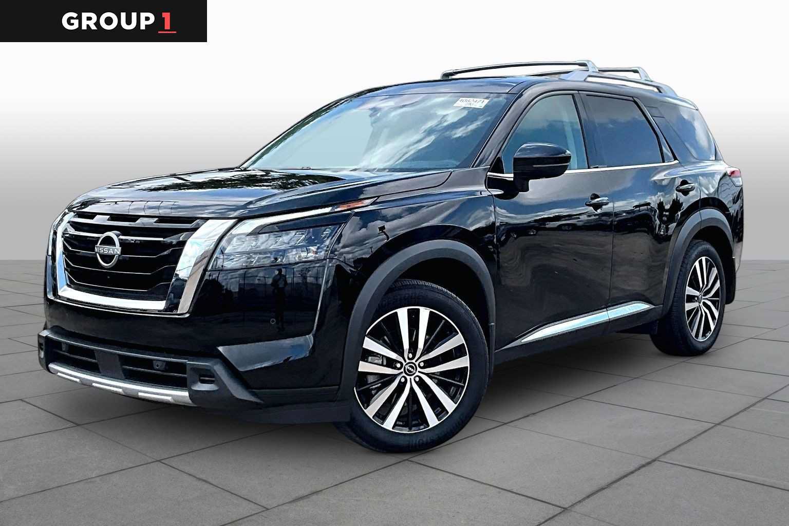 Used 2025 Nissan Pathfinder Platinum w/ Cargo Package FWD image 1