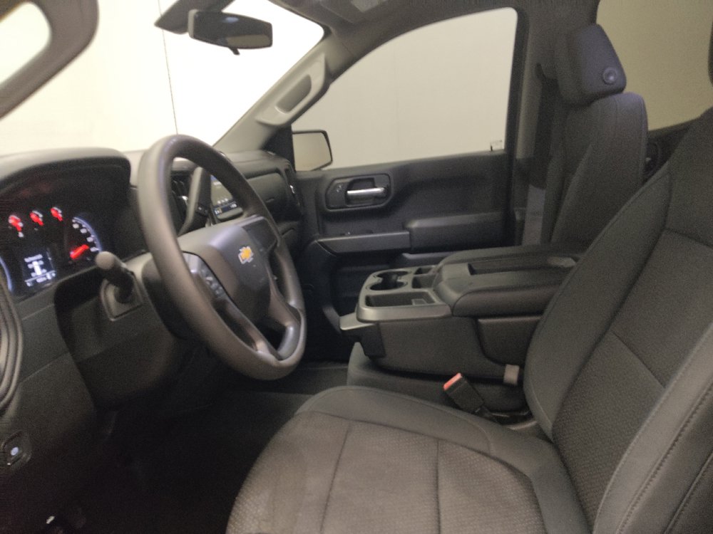 Used 2019 Chevrolet Silverado 1500 Custom w/ Custom Value Package RWD image 17