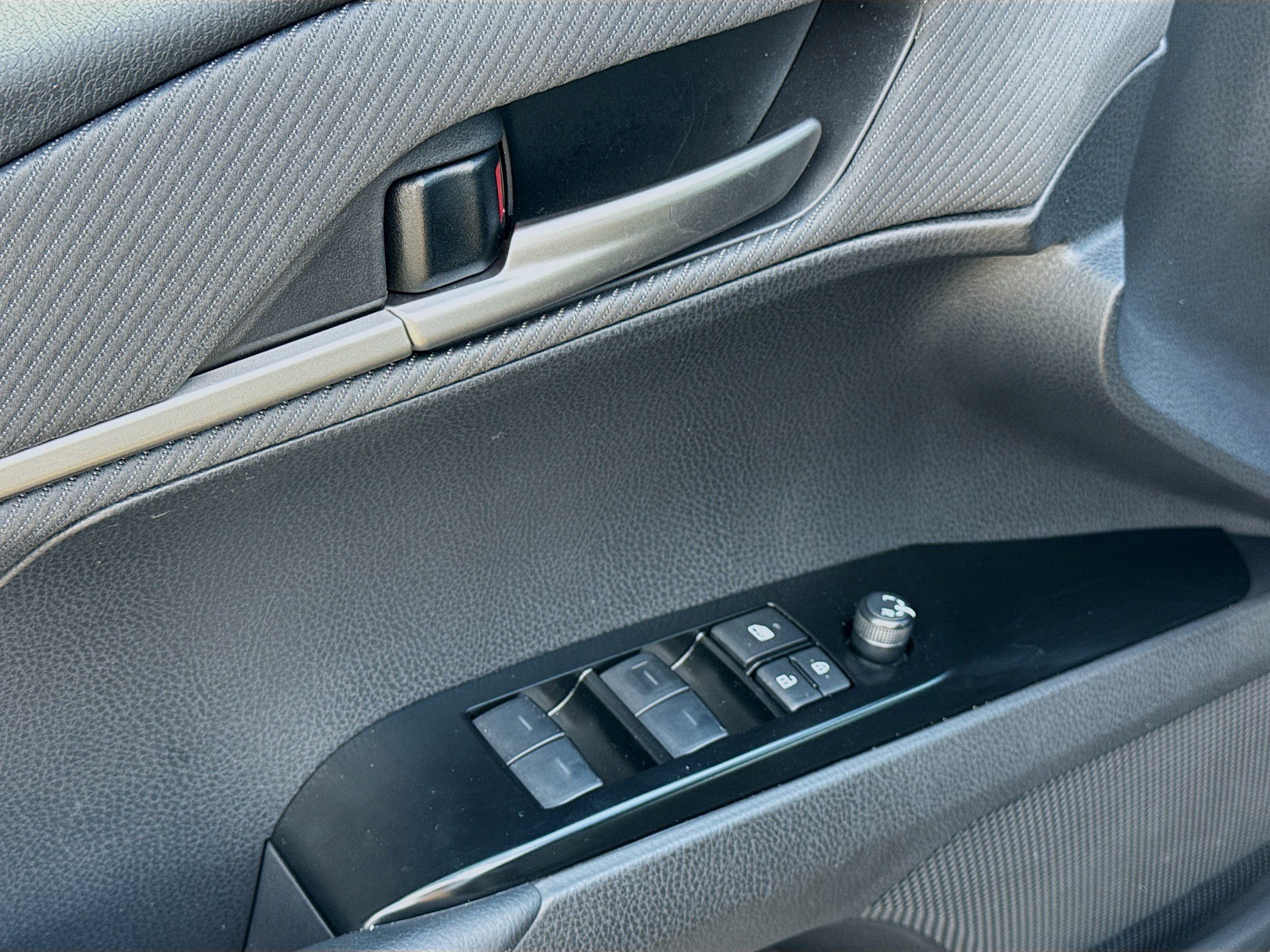 Used 2026 Toyota Camry SE w/ Multimedia Upgrade Package FWD image 21