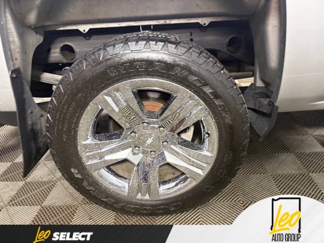 Used 2018 Chevrolet Silverado 1500 Custom w/ Custom Value Package AWD/4WD image 22