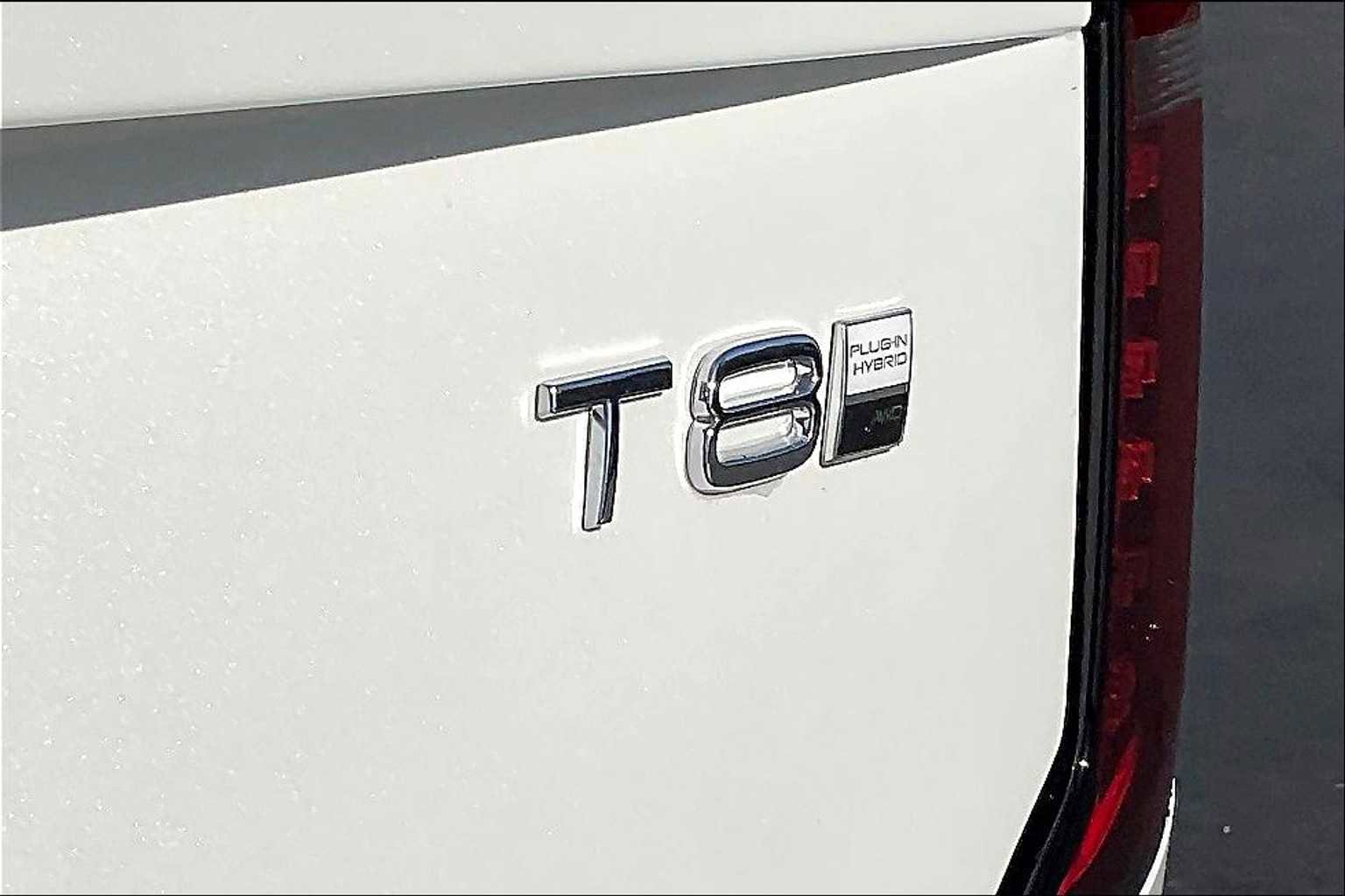 New 2026 Volvo XC90 T8 Plus w/ Protection Package Premier image 26