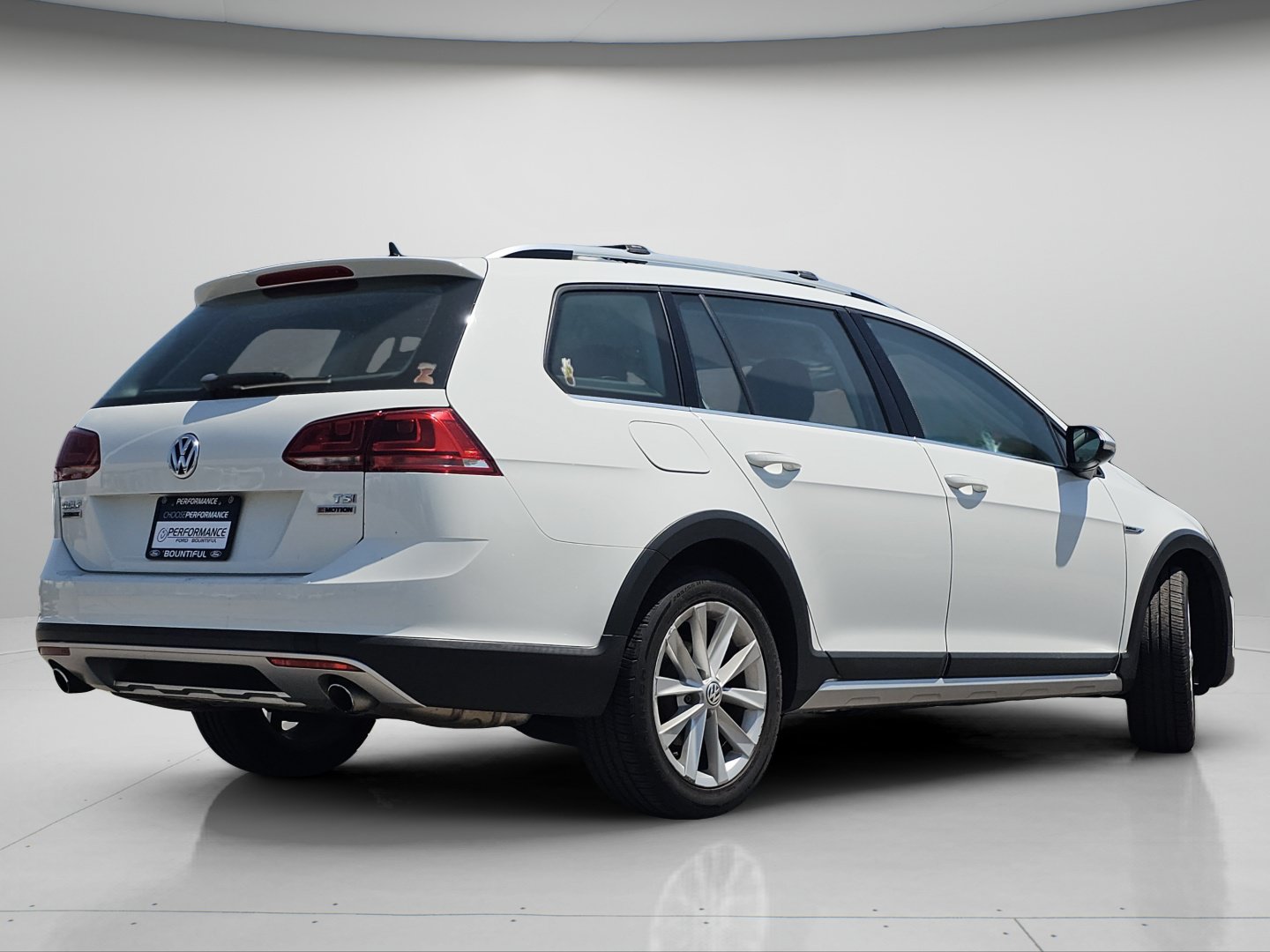 Used 2017 Volkswagen Golf Alltrack S AWD/4WD image 22