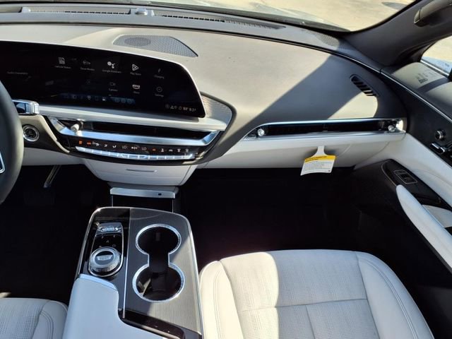 New 2025 Cadillac Lyriq Sport image 17