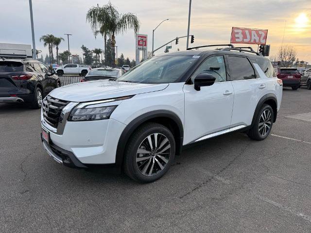 New 2025 Nissan Pathfinder Platinum w/ Cargo Package image 3