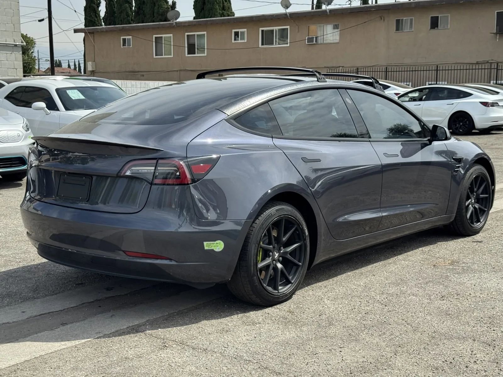 Used 2023 Tesla Model 3 Standard Range image 4