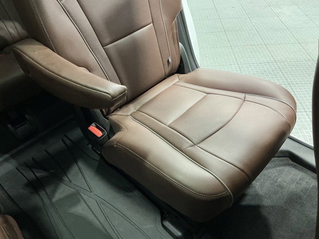 Used 2021 Buick Enclave Avenir w/ Avenir Technology Package image 31