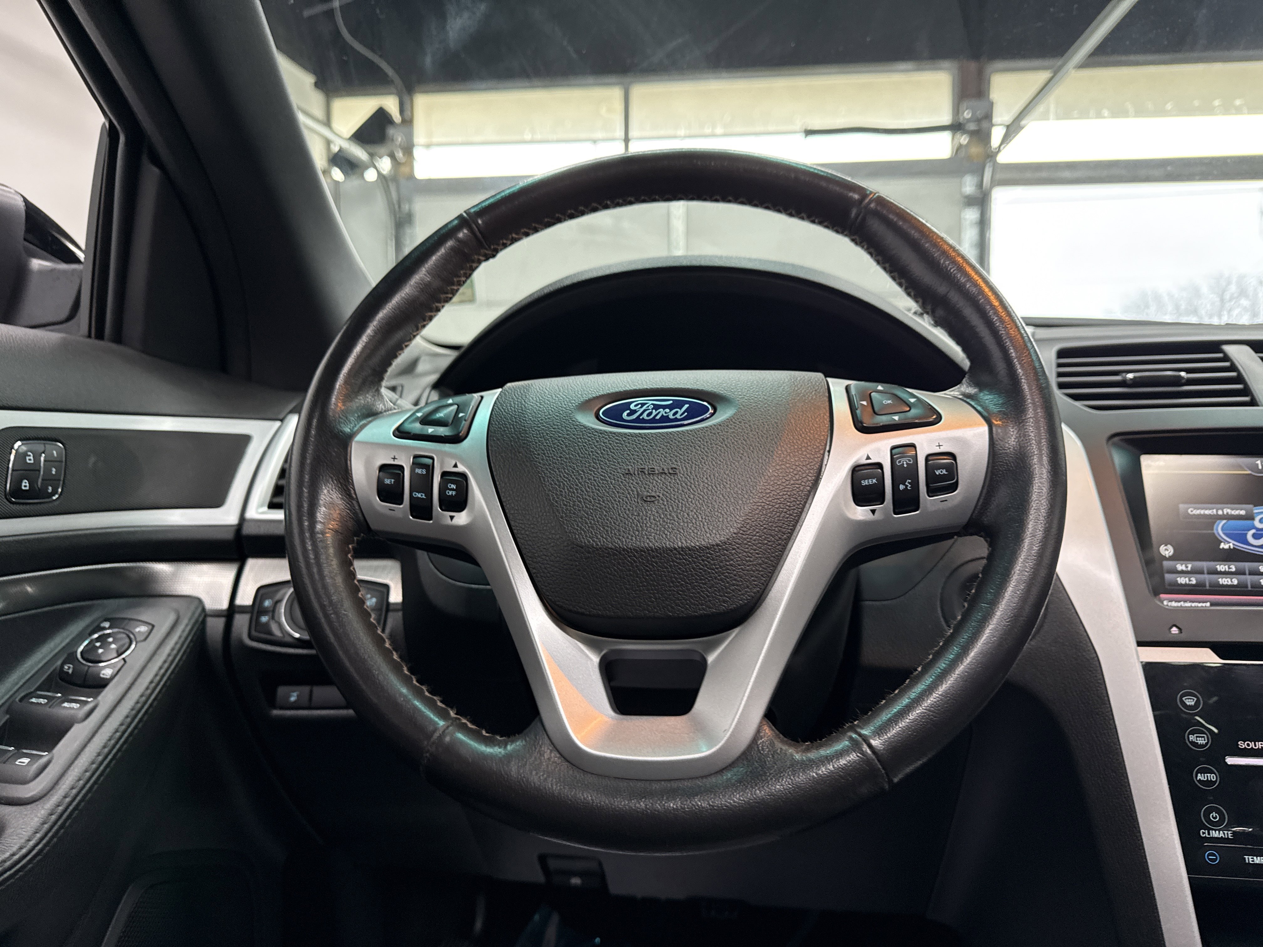Used 2014 Ford Explorer Sport image 18