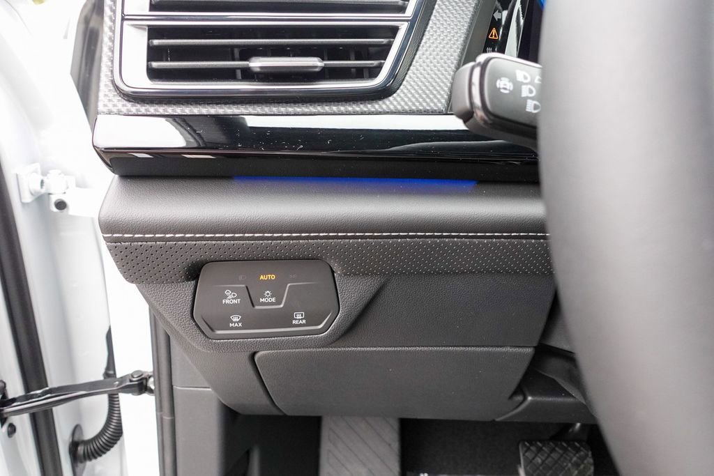 New 2026 Volkswagen Atlas Cross Sport SEL image 23