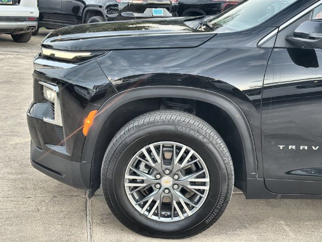 Used 2026 Chevrolet Traverse LT w/ Driver Confidence Package FWD image 32