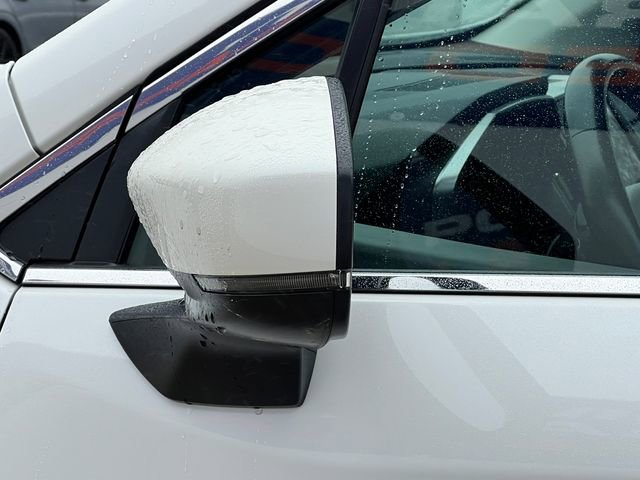 Used 2024 Subaru Ascent Premium w/ Convenience Package image 38