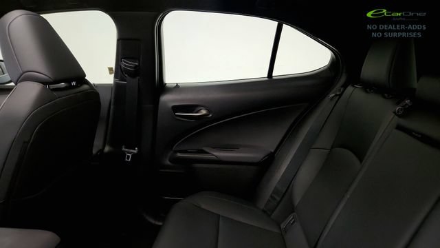 Used 2025 Lexus UX 300h FWD image 43