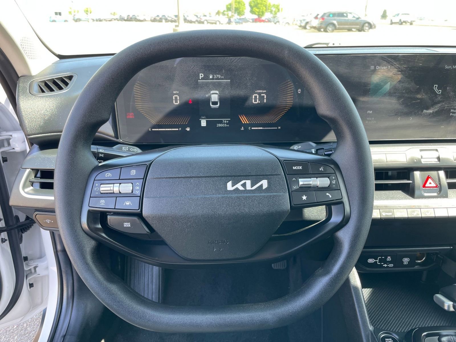 Used 2025 Kia K4 LXS image 28