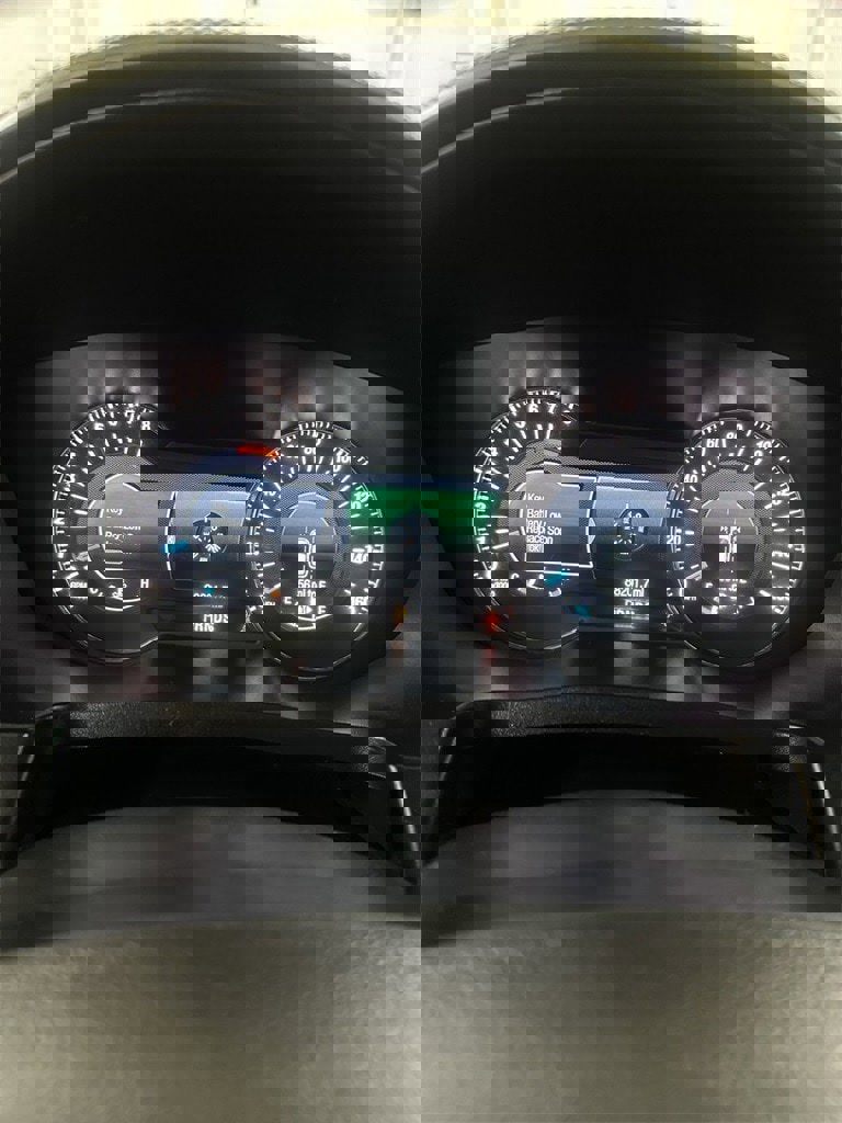 Used 2016 Ford Explorer Platinum image 23