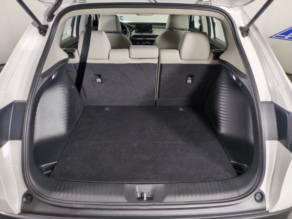 Used 2025 Honda HR-V LX image 27