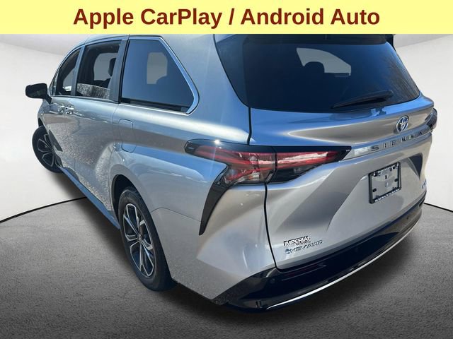 Used 2025 Toyota Sienna Platinum image 8