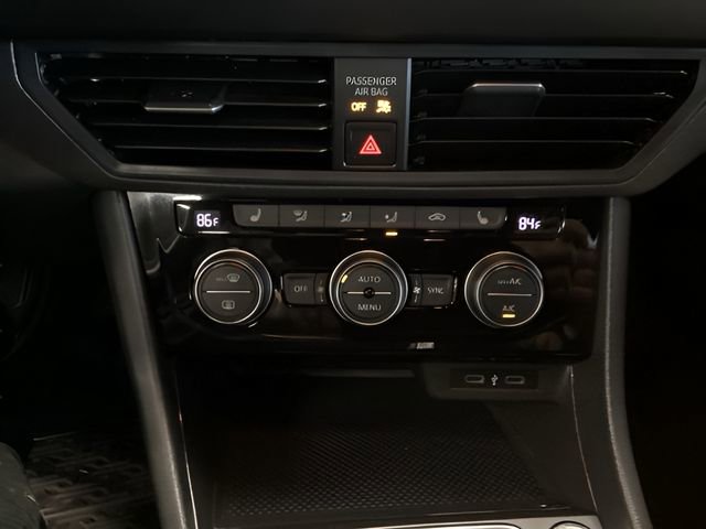 Used 2020 Volkswagen Jetta R-Line FWD image 31