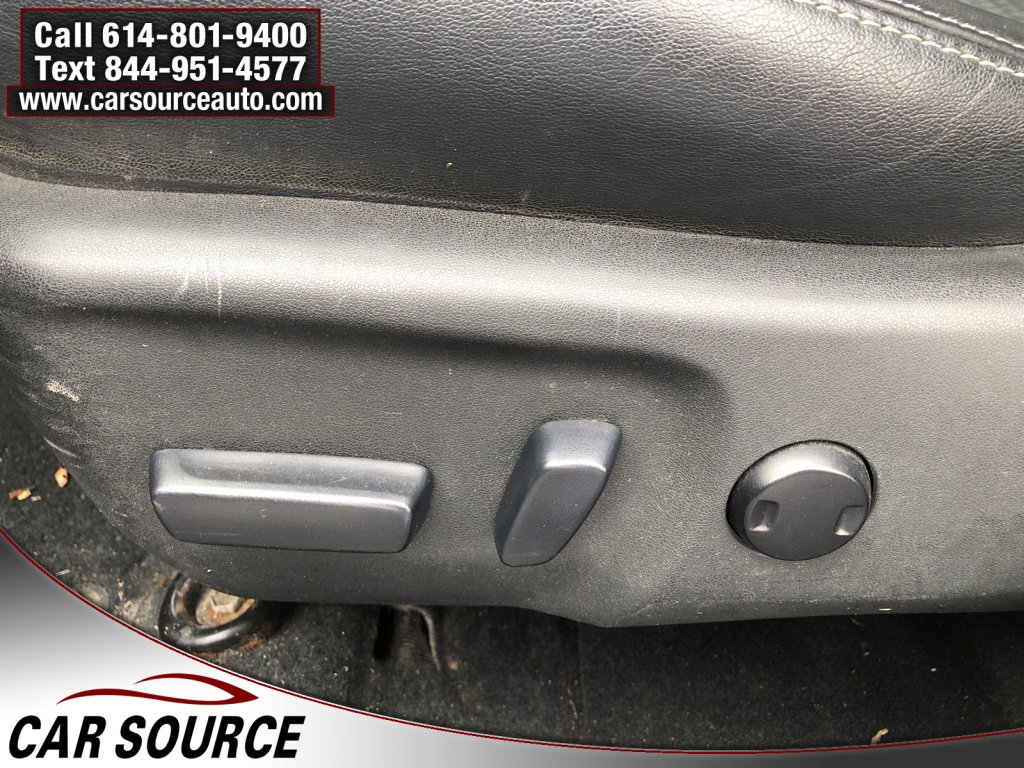 Used 2014 Toyota Camry L image 15