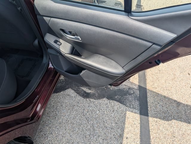 Used 2022 Nissan Sentra SV FWD image 6