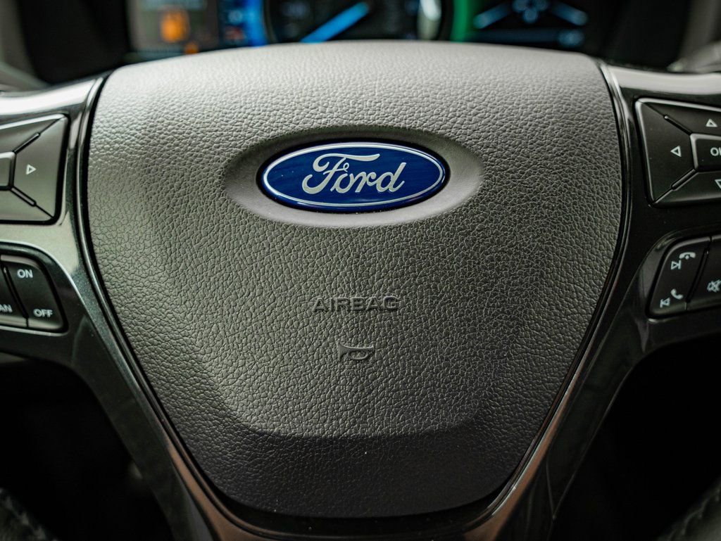 Used 2017 Ford Explorer XLT w/ Equipment Group 202A image 29