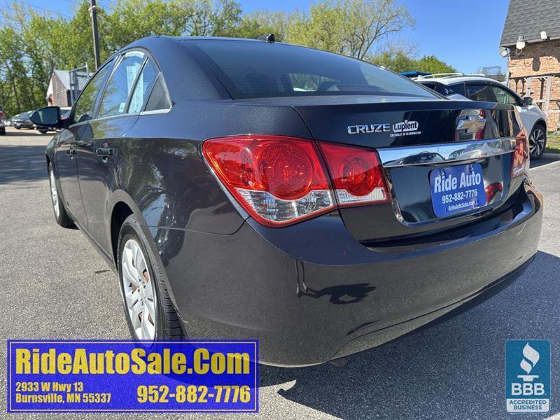 Used 2012 Chevrolet Cruze LS FWD image 7