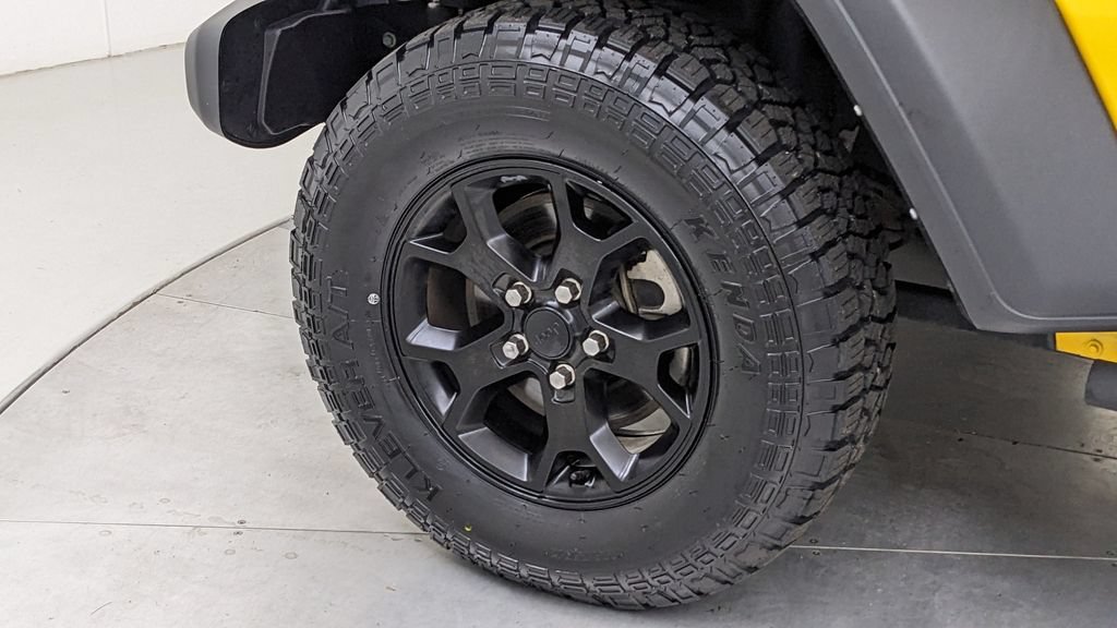 Used 2021 Jeep Wrangler Unlimited Sport AWD/4WD image 3