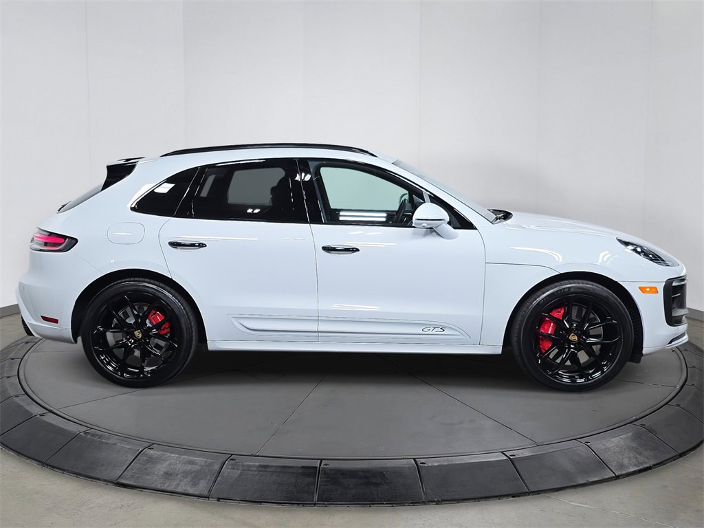 Used 2025 Porsche Macan GTS image 8