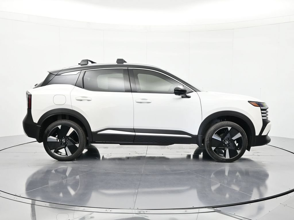 New 2026 Nissan Kicks SR w/ Cold Weather Package FWD image 4