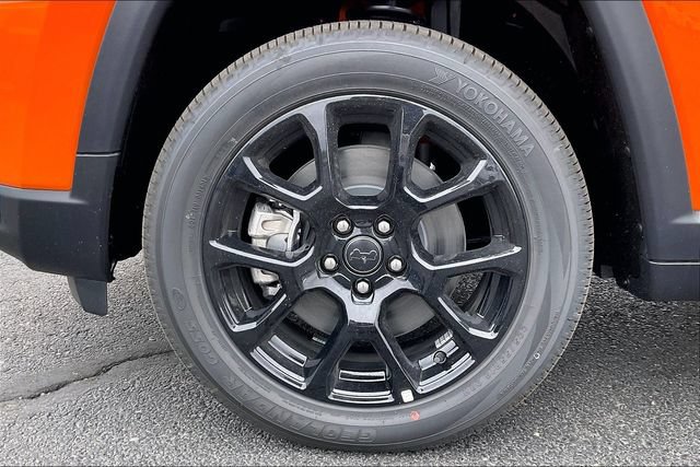 New 2026 Jeep Compass Latitude AWD/4WD image 12