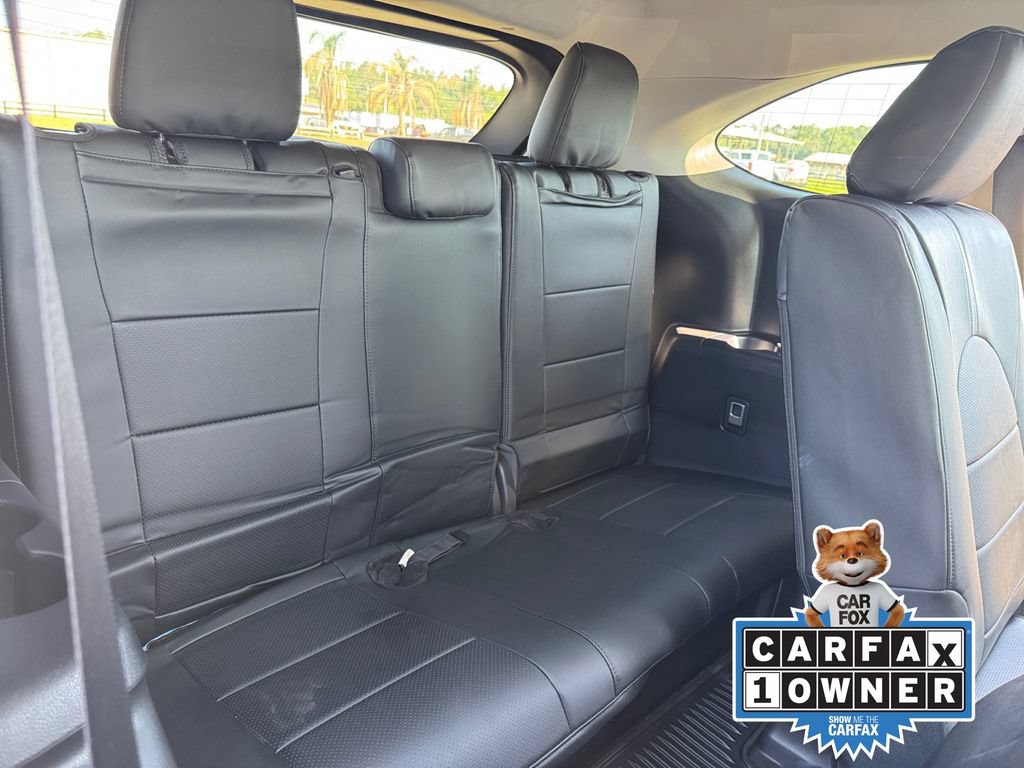 Used 2021 Toyota Highlander L FWD image 24