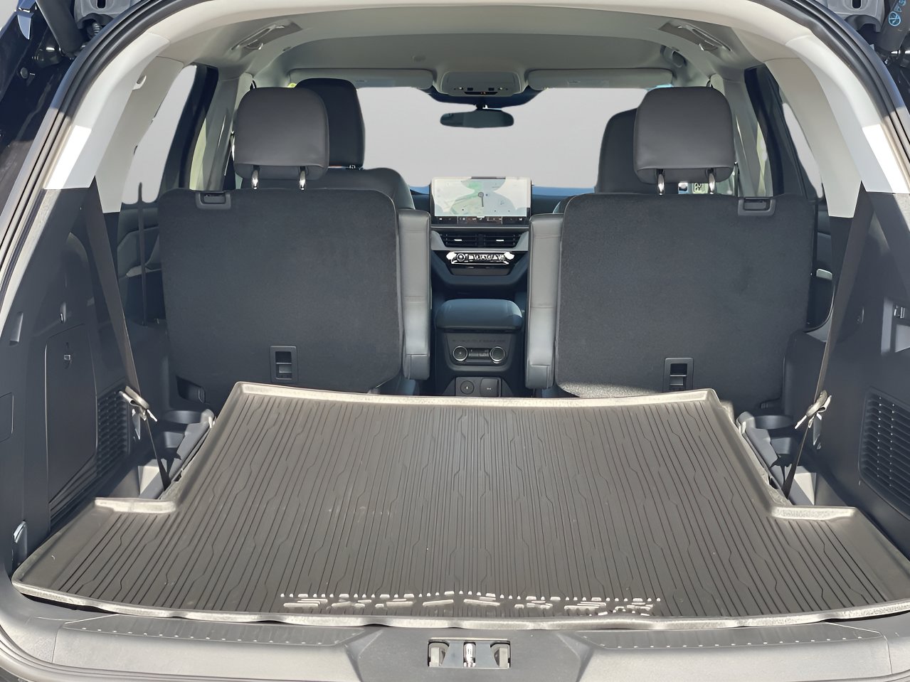 New 2026 Ford Explorer Active w/ Active Comfort Package image 9