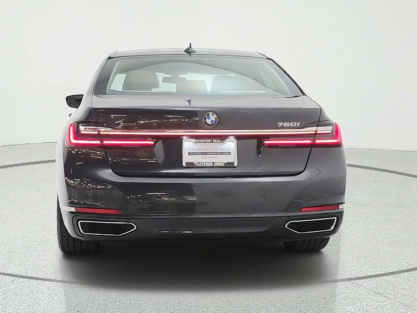 Used 2020 BMW 750i xDrive w/ Executive Package AWD/4WD image 6
