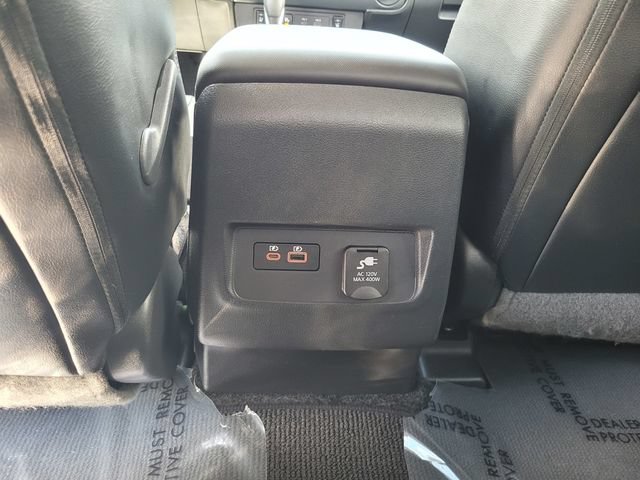 Certified 2022 Nissan Frontier SV w/ SV Premium Package RWD image 17