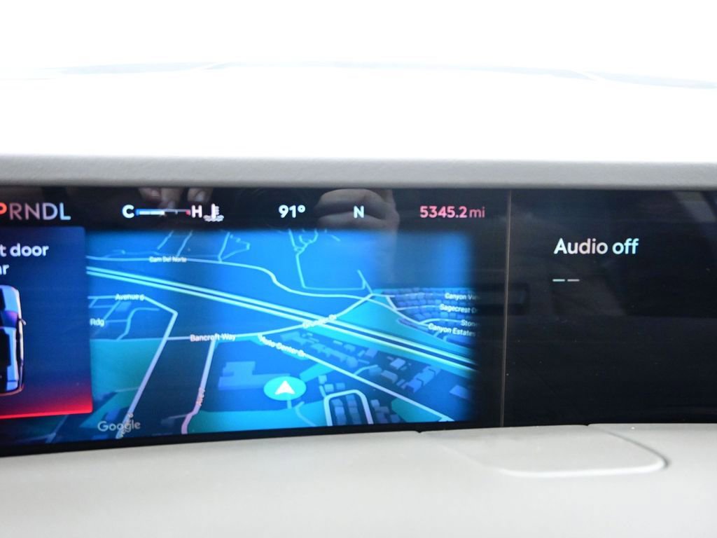 Used 2025 Lincoln Nautilus Reserve w/ Jet Appearance Package image 16