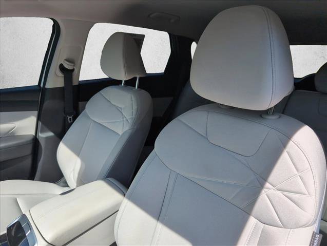 Certified 2025 Hyundai Tucson SEL FWD image 10