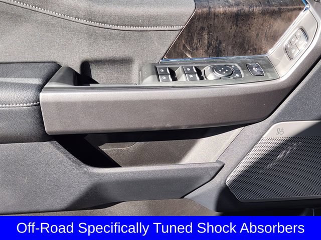 New 2026 Ford F250 Lariat w/ Black Appearance Package AWD/4WD image 24