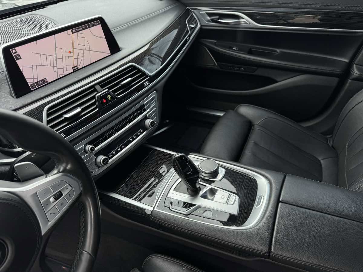 Used 2020 BMW 740i w/ M Sport Package image 16