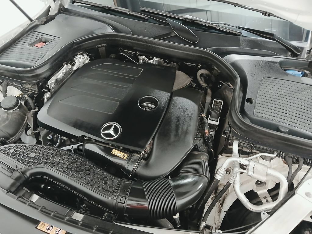 Used 2022 Mercedes-Benz GLC 300 4MATIC image 31