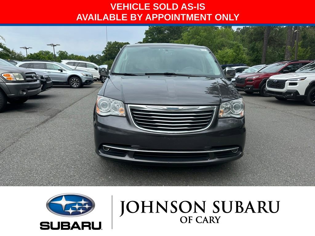 Used 2015 Chrysler Town & Country Limited Platinum FWD image 2