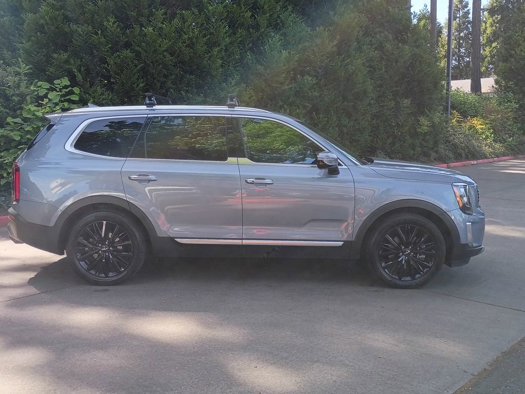Used 2022 Kia Telluride SX w/ Towing Package AWD/4WD image 3
