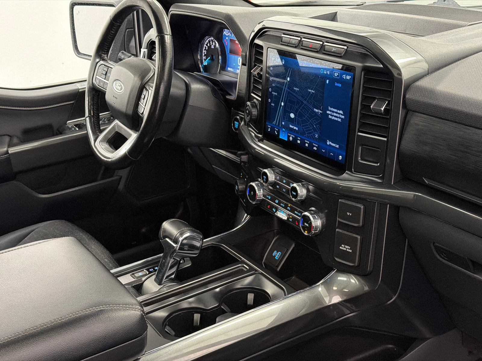 Used 2022 Ford F150 XLT w/ Equipment Group 302A High AWD/4WD image 9